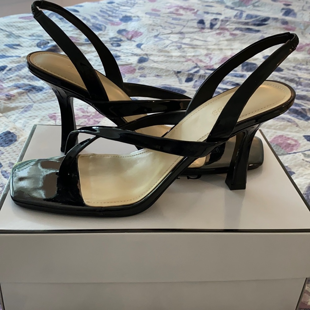 Great for upcoming holiday parties.Women’s black sandals.  Worn once